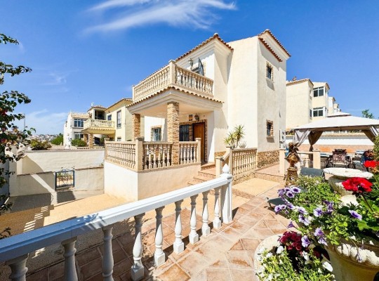 Punta Prima, Villa #CQ-OC-61215