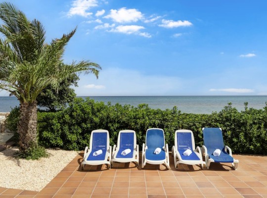 Vila na prodej v první linii s výhledem na moře v Els Poblets (Denia)