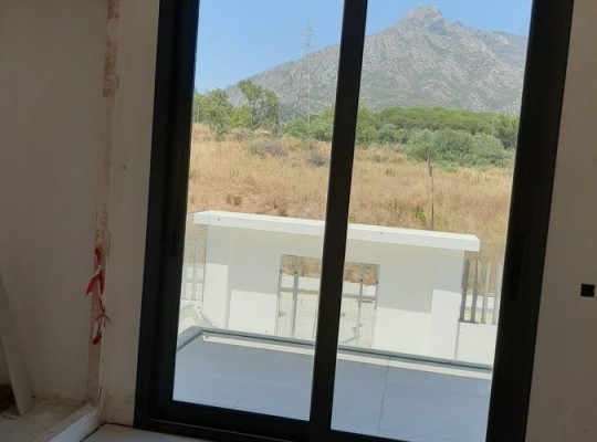 Nagüeles (Costa del Sol), Villa - Detached #CM-R3903979