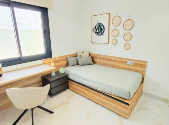 Pilar de La Horadada (Pinar De Campoverde), Villa #RD-N6422