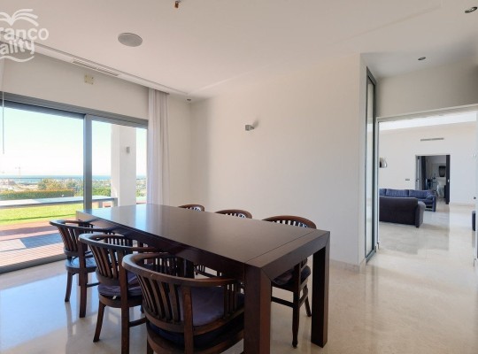 Benahavís (Costa del Sol), Villa - Detached #CM-R3924349