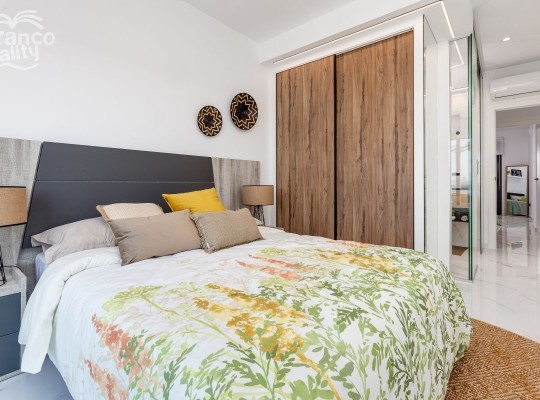 Apartmány s vyhřívaným bazénem blízko pláží Guardamar