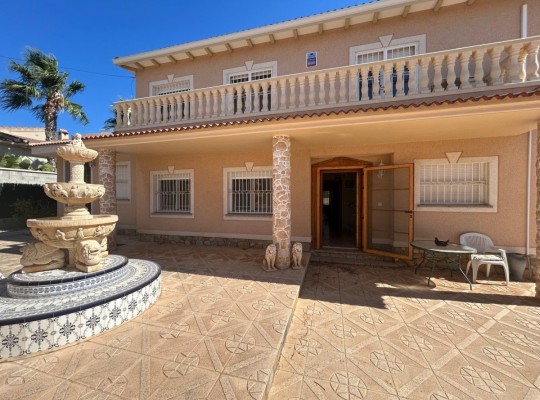 Ciudad Quesada (Town Center), Villa #CQ-095