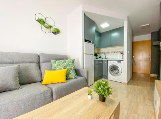 Apartmán kousek od pláže v centru Torrevieji s turistickou licencí