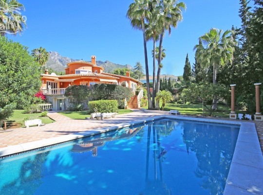 Marbella Golden Mile (Rocio de Nagüeles), Villa #IM-2808MLV