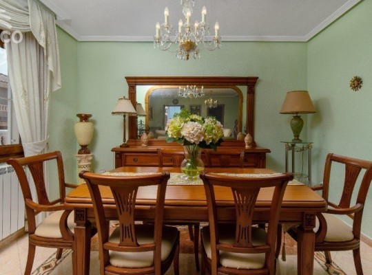 Los Altos, 
Villa   #ES-10383