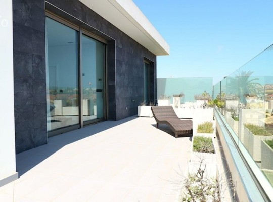 Torrevieja (Los Angeles), Villa #CQ-JM-88808