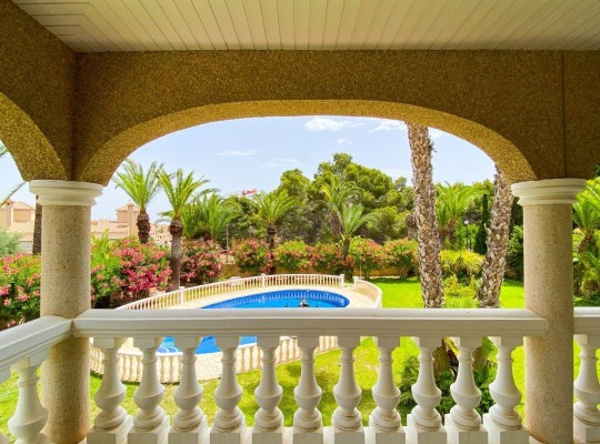 Villamartin, Villa #CQ-OC-70124