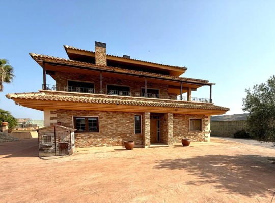 San Miguel de Salinas, Villa #CQ-VK-33957