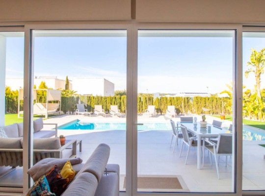 Las Colinas (Las Colinas Golf), Villa #CQ-BV-52313