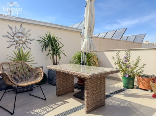 Torrevieja, Apartment - Top Floor Apartment #LE-LE-1044