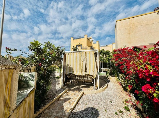 Orihuela Costa (La Zenia- Orihuela costa), Villa #CQ-TS-57021