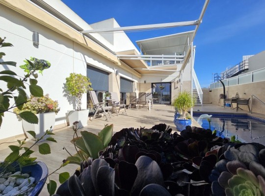 Daya Nueva, Villa #CQ-WI-28601