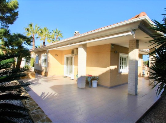 Villamartin, Villa #CQ-VK-33784