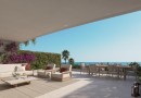 Luxusní apartmány s velkou terasou i zahradou, výhled na moře, Benalmadena