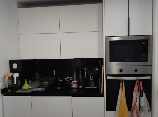Přízemní apartmán se 2 ložnicemi ve městě Villajoyosa, Costa Blanca Sever.