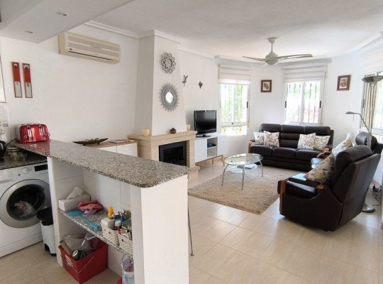 El Raso (El Raso, Guardamar), Villa #CQ-932