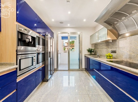 Puerto Banús (Costa del Sol), Apartment - Duplex #CM-R4159597
