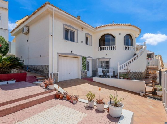 Benijofar, Villa #CQ-974