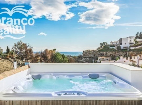 Apartmánová vesnička v tradičním stylu, Benahavíz, Marbella