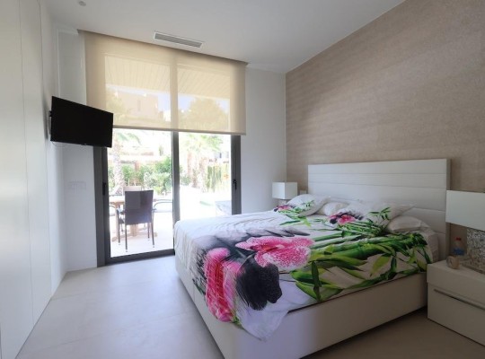 San Miguel de Salinas (Las Colinas Golf), Villa #CQ-JM-12619