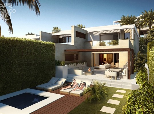 Estepona (Costa del Sol), Villa - Detached #CM-R4009717