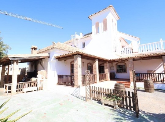 Orihuela Costa (La Zenia), Villa #CQ-JM-69537