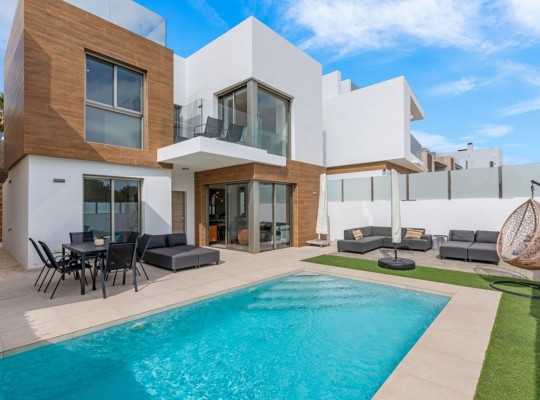 Orihuela Costa (Villamartin), Villa #CQ-WN-78024