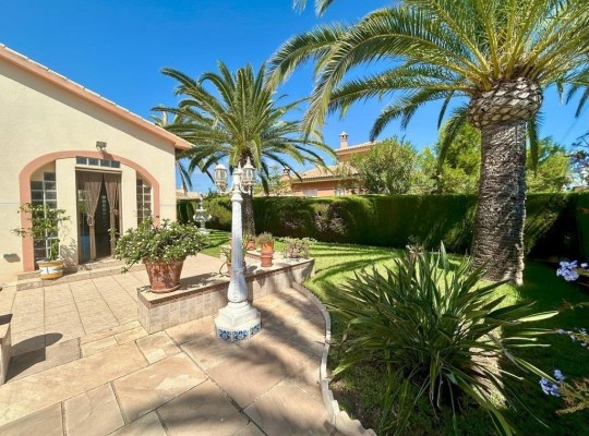 Orihuela Costa (Cabo Roig), Villa #CQ-UR-75497