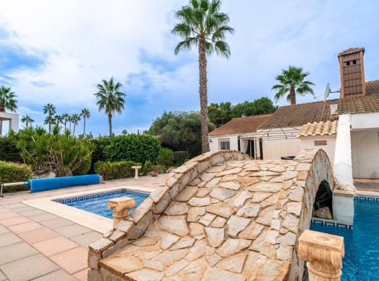 Villamartin, Villa #CQ-VK-33226
