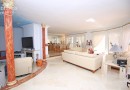 Marbella Golden Mile (Rocio de Nagüeles), Villa #IM-2808MLV