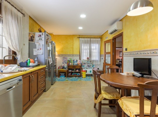 Los Montesinos (La Herrada), Villa #CQ-CB-29533