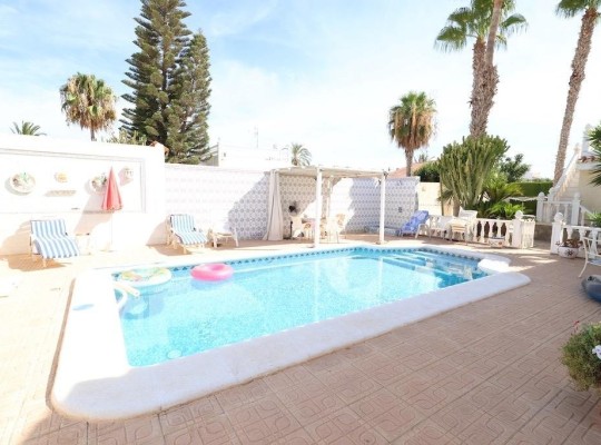 Torrevieja (La Siesta - El Salado - Torreta), Villa #CQ-JM-47746
