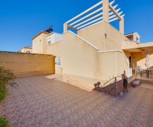 Torrevieja (Pueblo - Centro), Villa #CQ-TS-94930