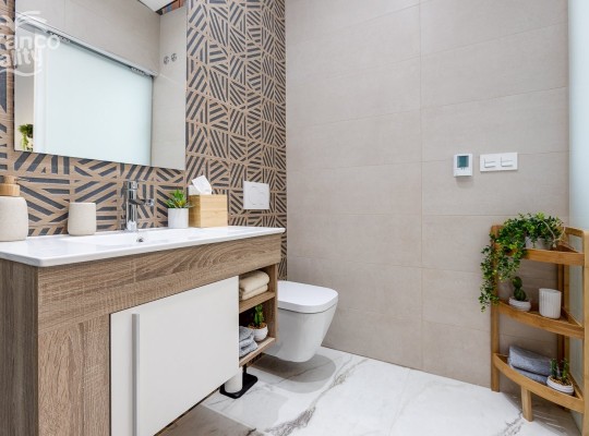 Fully furnished 2 bedroom apartments in El Raso.
