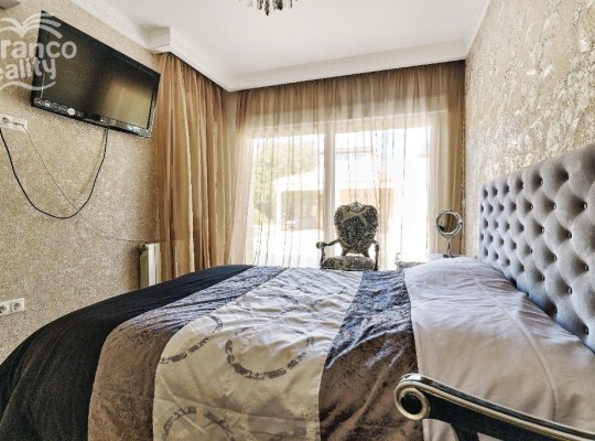 Dehesa de Campoamor, 
Villa   #ES-8238