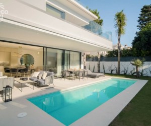 Marbella (Costa del Sol), Villa - Detached #CM-R3811819