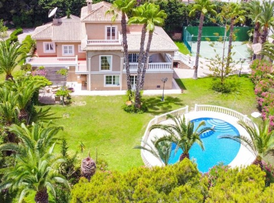 Villamartin, 
Villa   #ES-8381