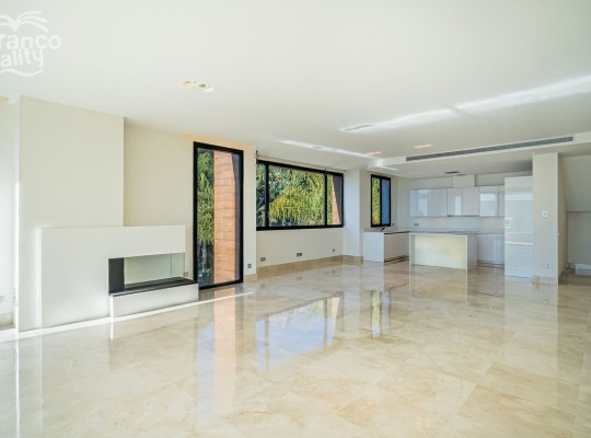 Sierra Blanca (Costa del Sol), Apartment - Penthouse #CM-R4088857