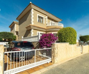 Los Altos, 
Villa   #ES-10383