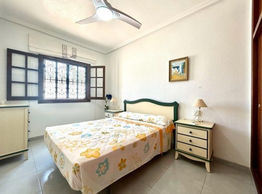 Orihuela Costa (La Zenia), Villa #CQ-UR-49645