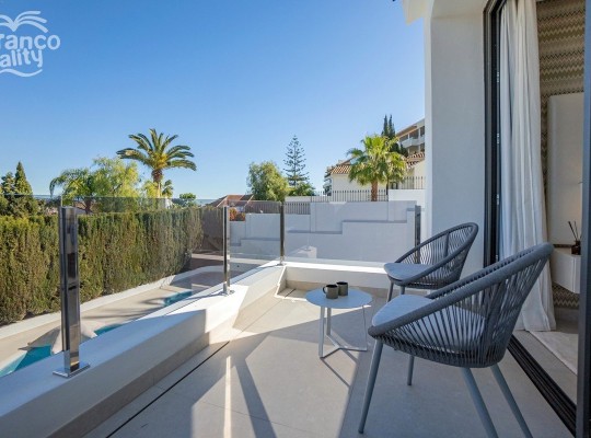 Nueva Andalucía (Costa del Sol), Villa - Detached #CM-R3990718