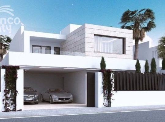 The Golden Mile (Costa del Sol), Villa - Detached #CM-R3103607