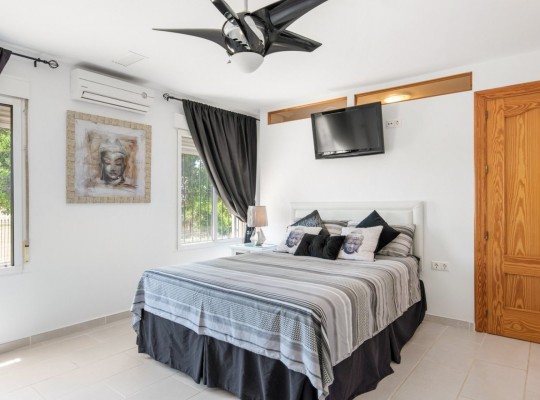 Catral, Finca #CQ-BT-43929