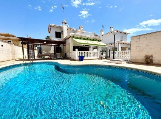 Orihuela Costa (La Zenia), Villa #CQ-UR-49645