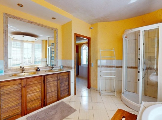 Orihuela Costa (La Zenia), Villa #CQ-WN-90261