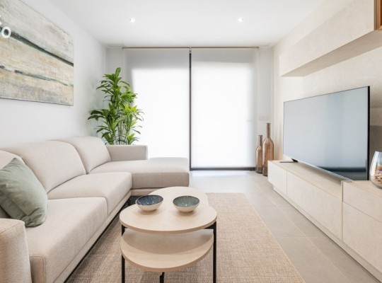 Luxusní apartmány a mezonety se 2 a 3 ložnicemi v Cala Lliteres