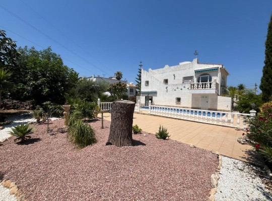 San Miguel de Salinas (Blue Lagoon), Villa #CQ-M-77846