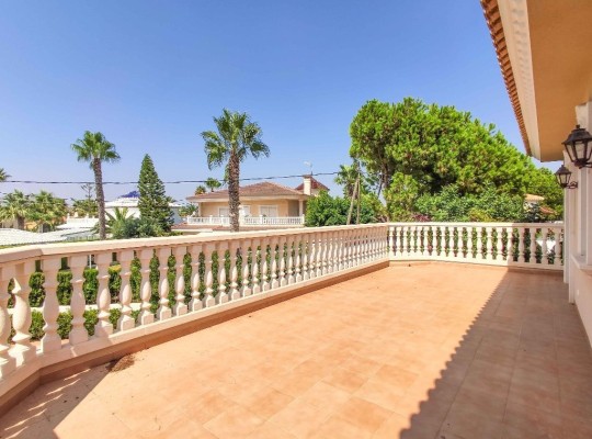 Cabo Roig, 
Villa   #ES-6854