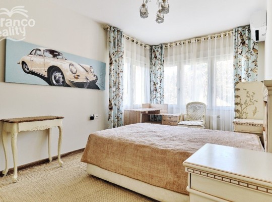 Dehesa de Campoamor, 
Villa   #ES-8238